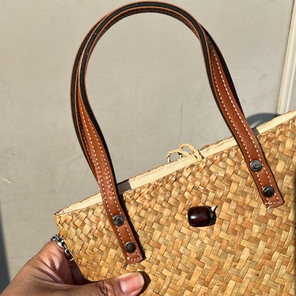 Handmade small Raffia tote bag - Picture 8 of 9
